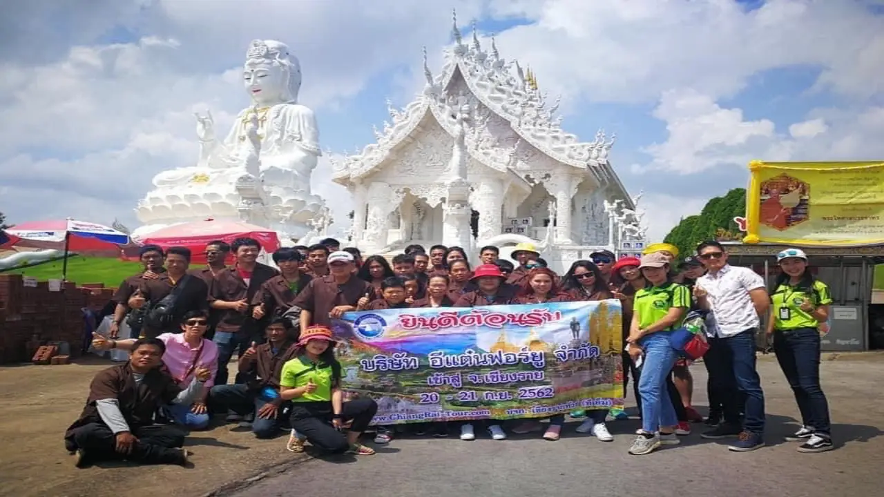 chiangrai_tm_tour_group_photo_01