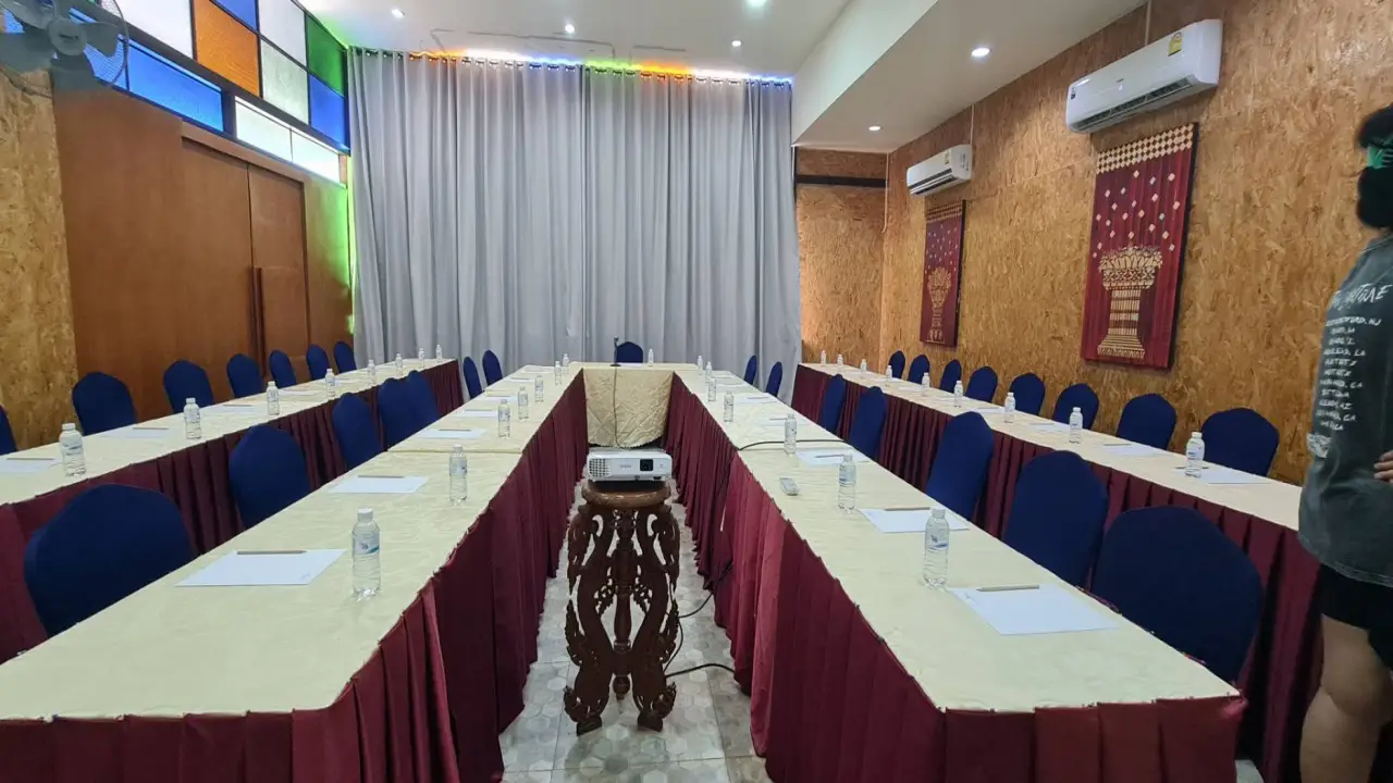 river_breeze_chiangsean_meeting_room_02